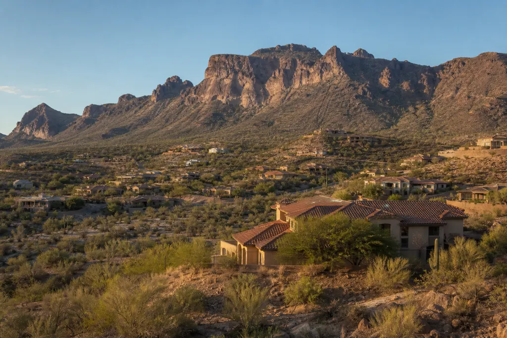 Superstition Foothills in Apache Junction, AZ — housing and climate planning guide